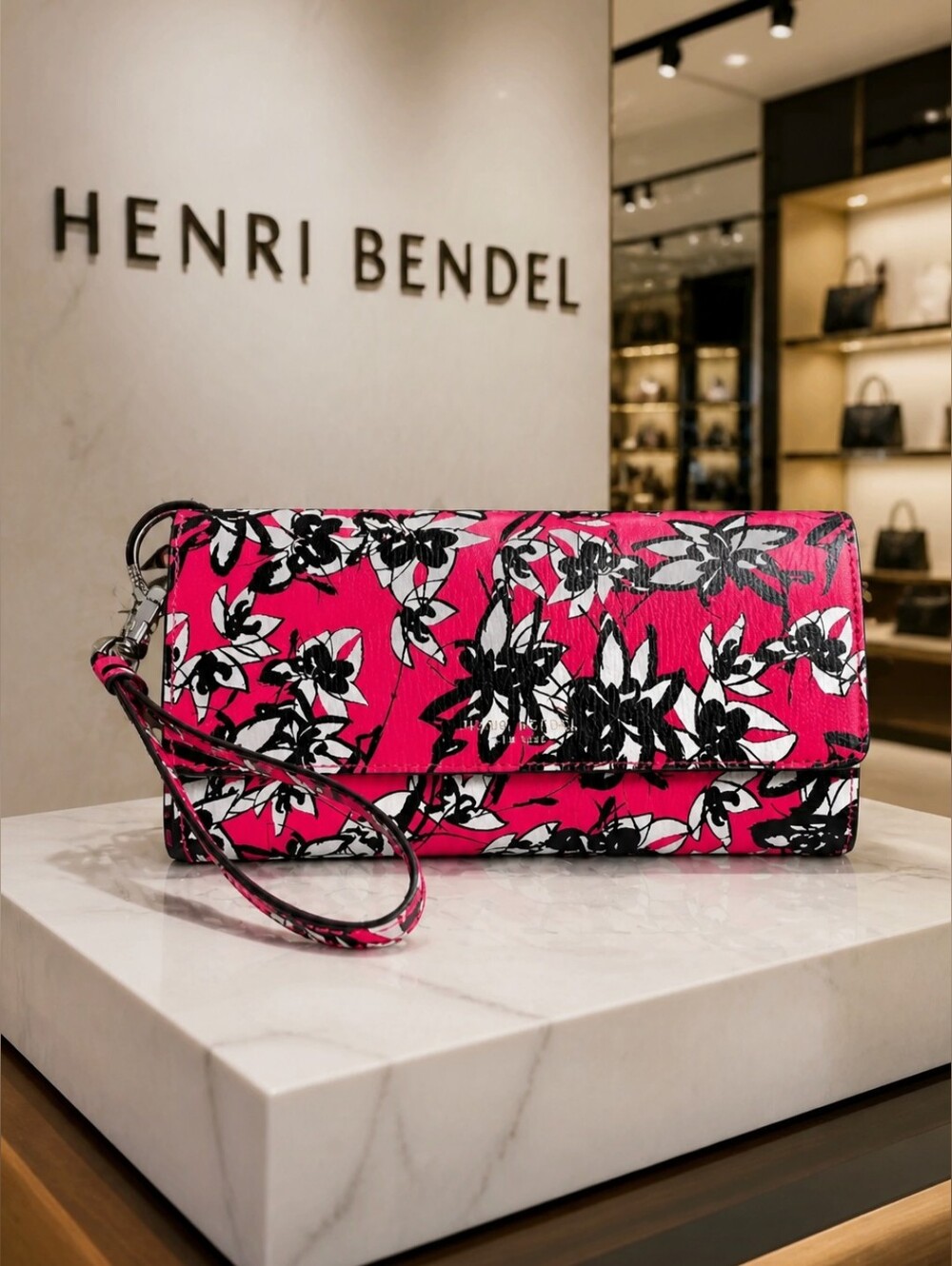 Henri Bendel Uptown Organizer Red Floral Wallet NWOT